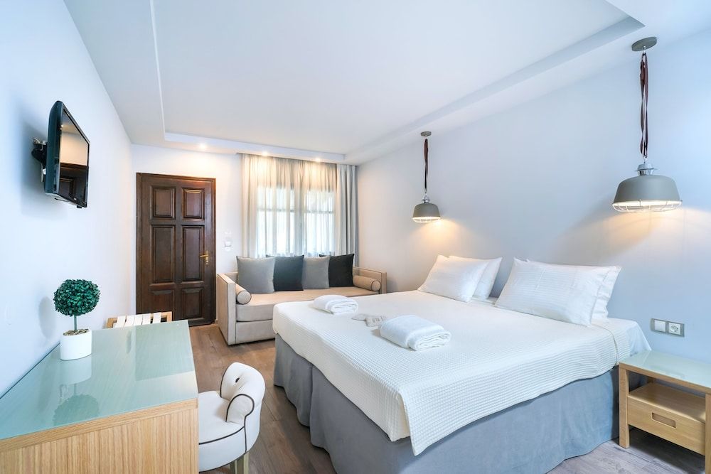 Deluxe Room with Garden View