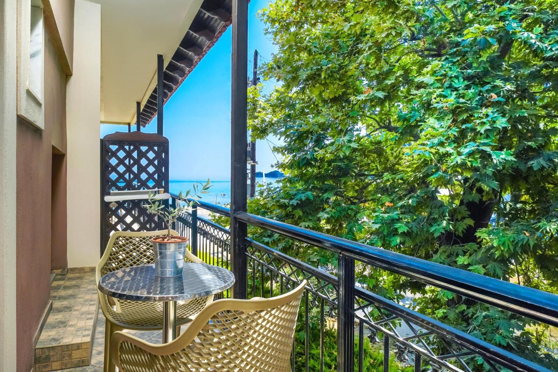 Standard Room with Side Sea View