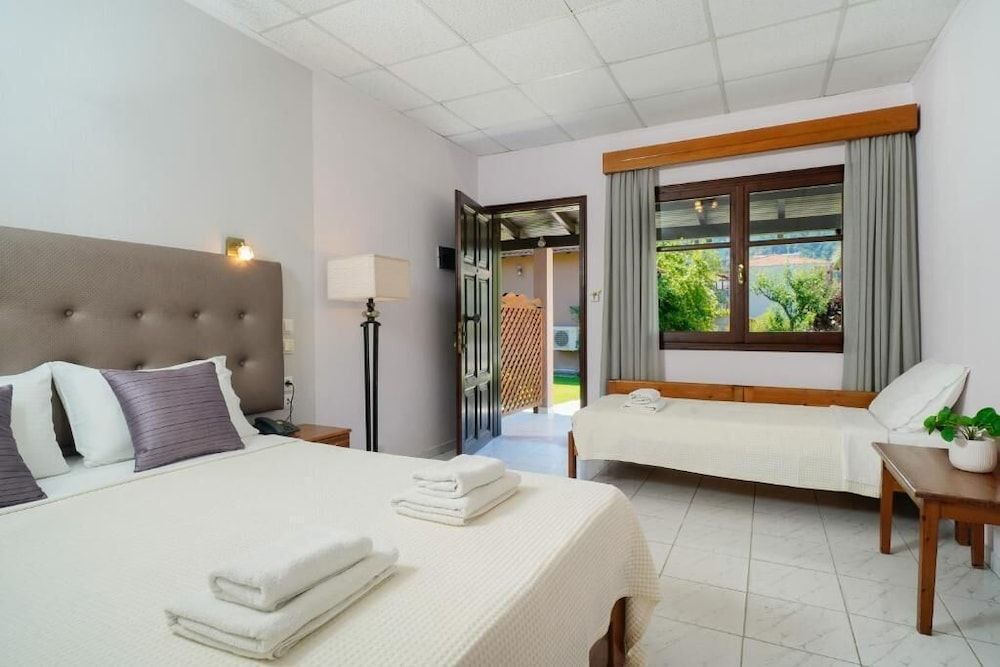 Superior Room, Garden View