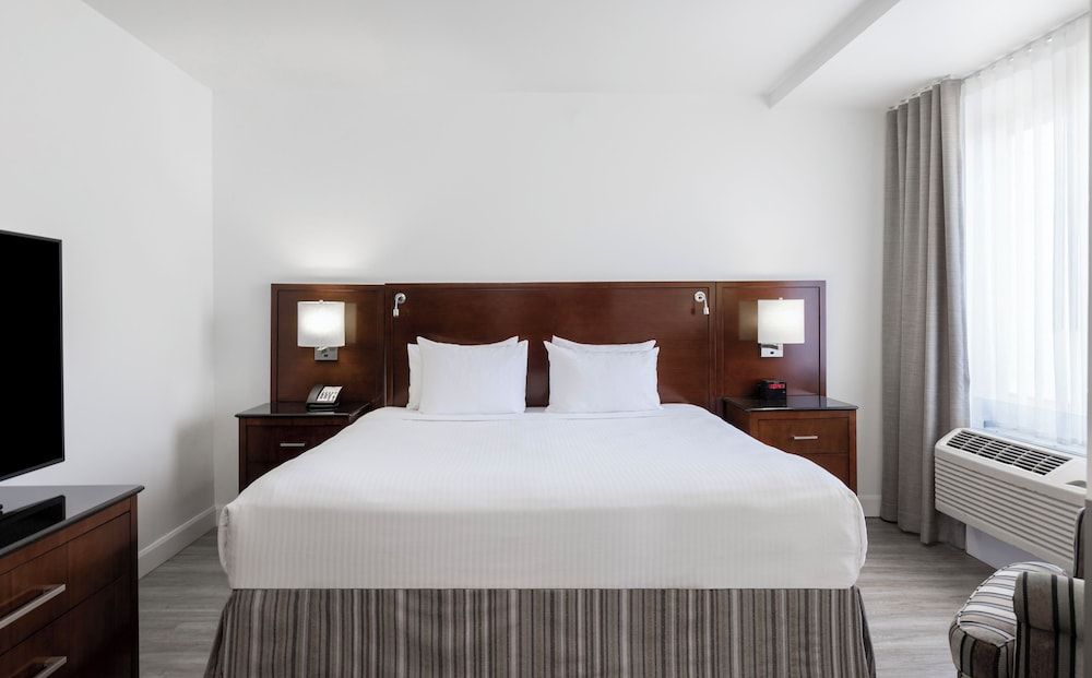 undefined Le Nouvel Hotel 2