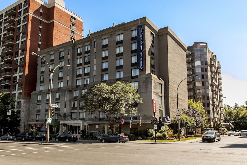 undefined Le Nouvel Hotel 10