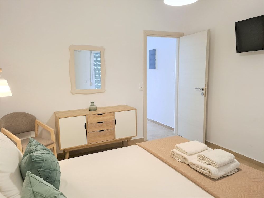 Superior Apartment, 1 Bedroom, Lanai, Sea Facing (Kamelia)