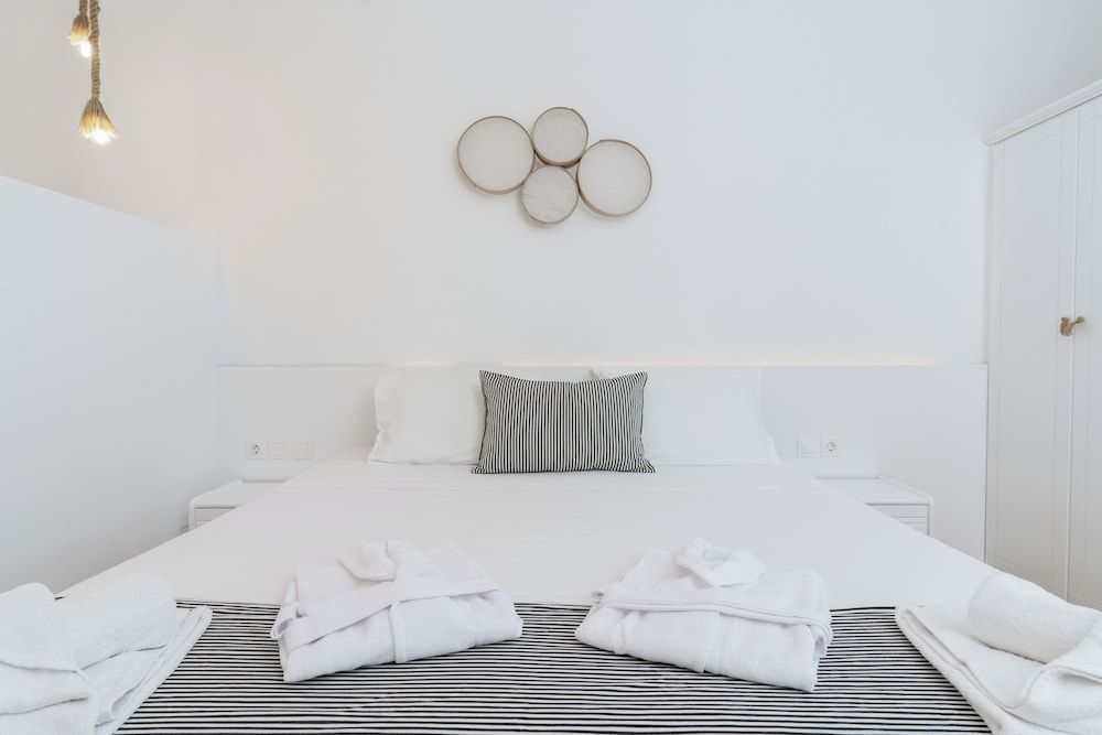 Premium Double Room with Sharing pool
