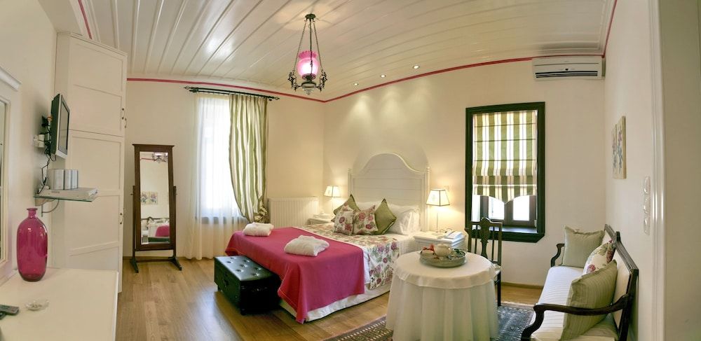 Archontiko Petras 1821 Superior Double Room 4