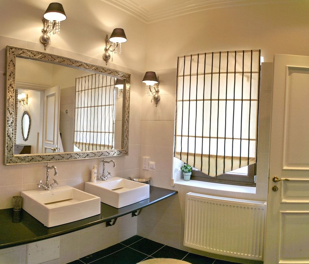 Archontiko Petras 1821 Suite, Jetted Tub 3