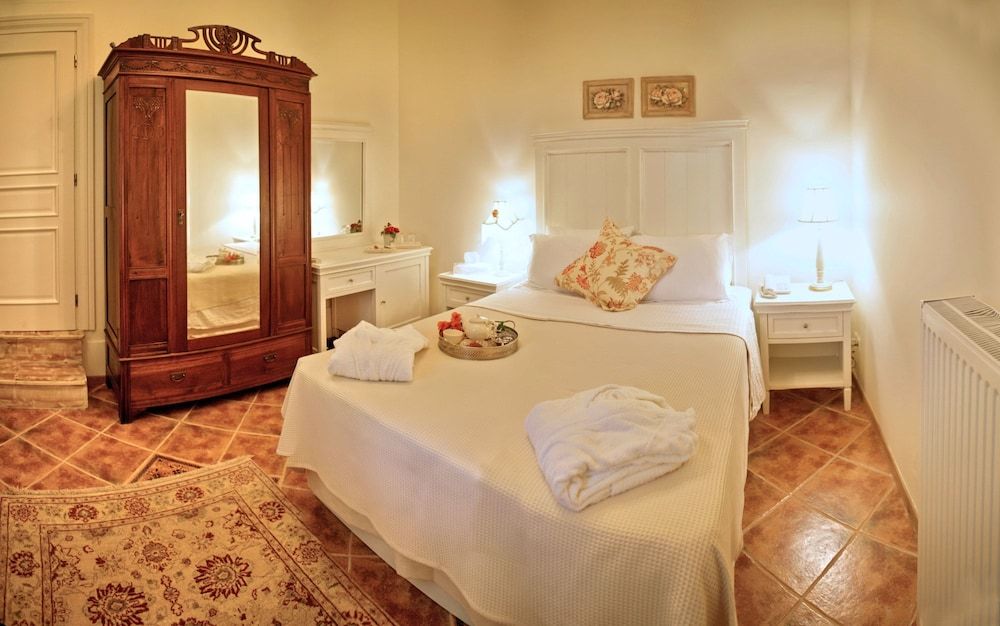 Archontiko Petras 1821 Superior Double Room 2