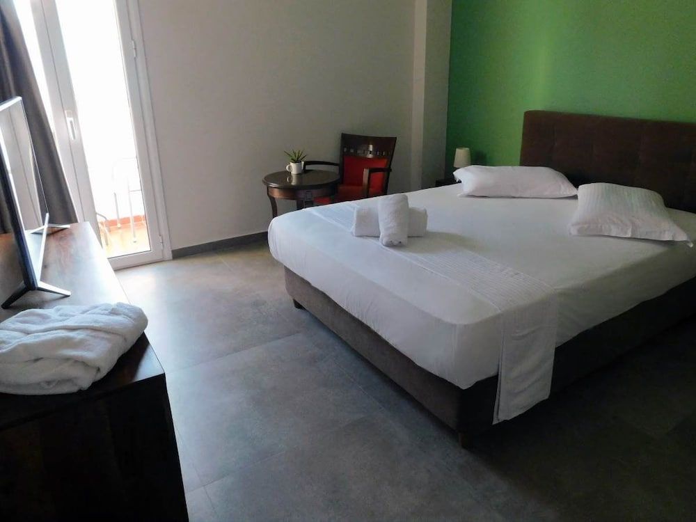 Apollon filoxenia Family Room 4