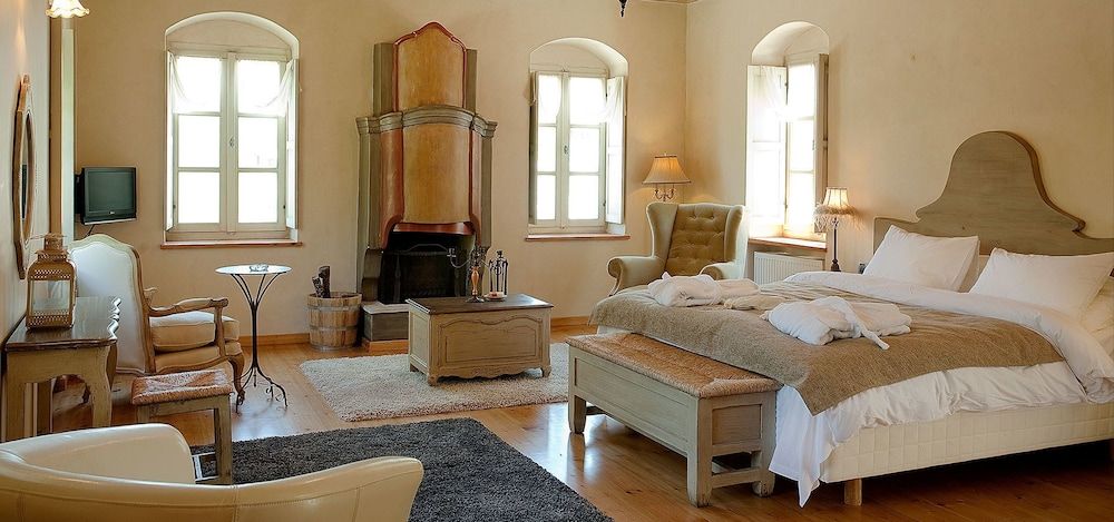 Artsistas Houses Suite, Balcony, Mountain View 5