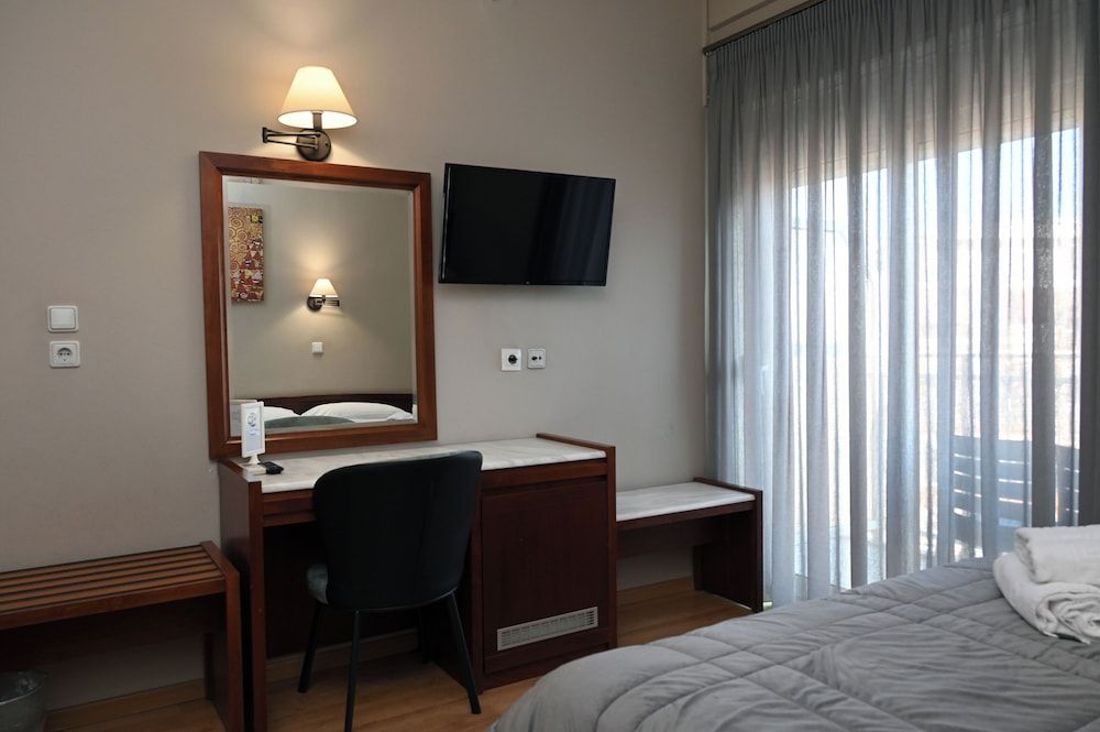 Achillion Hotel Triple Room 7