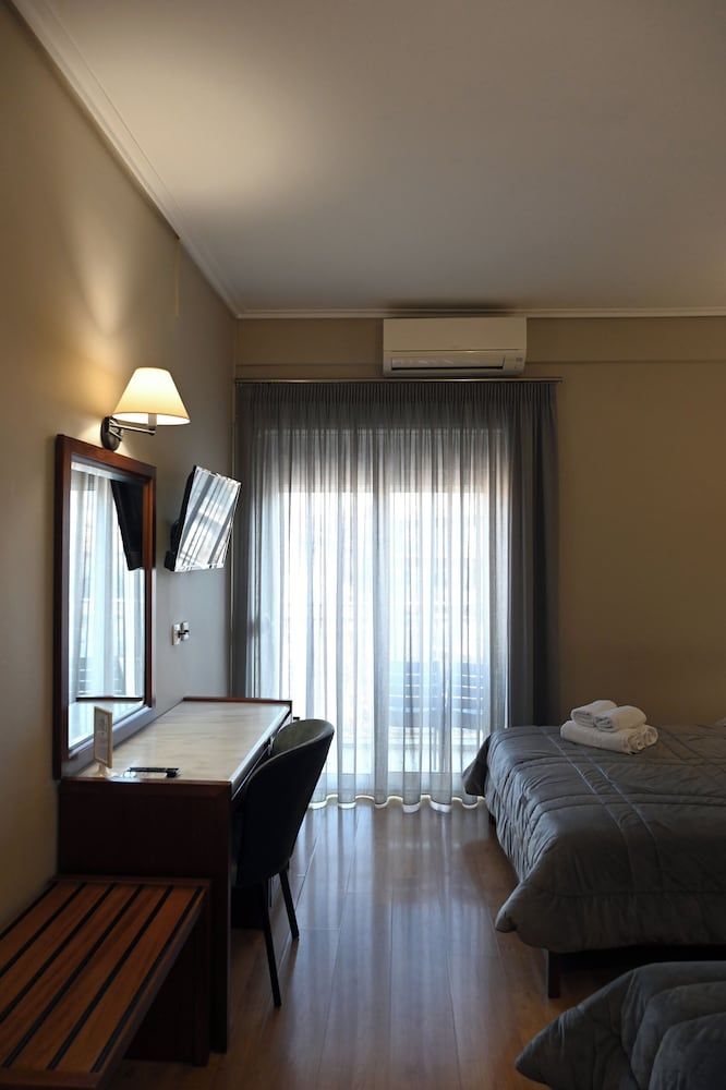 Achillion Hotel Triple Room 4