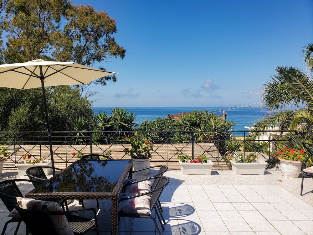 Superior House, 3 Bedrooms, Sea View