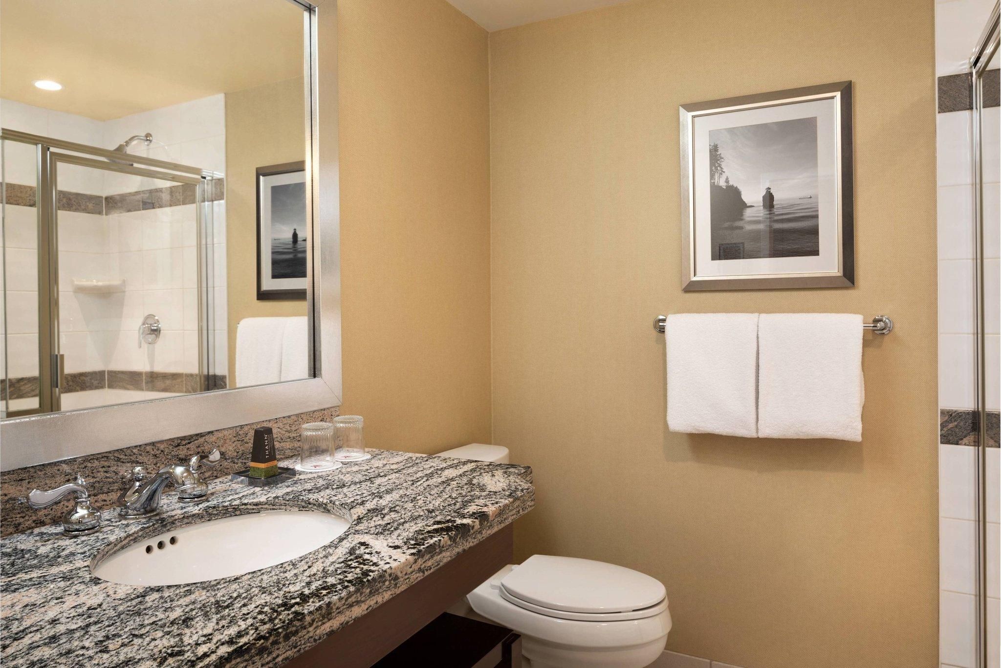 Concierge level, Guest room, 2 Double, High floor