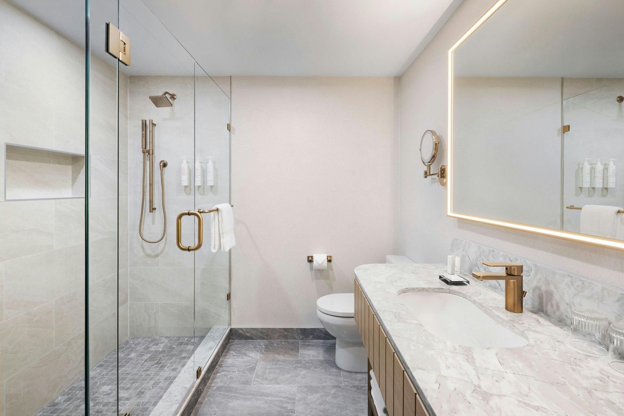 Newly Renovated Superior, Concierge lounge access, Guest room, 2 Queen, High floor