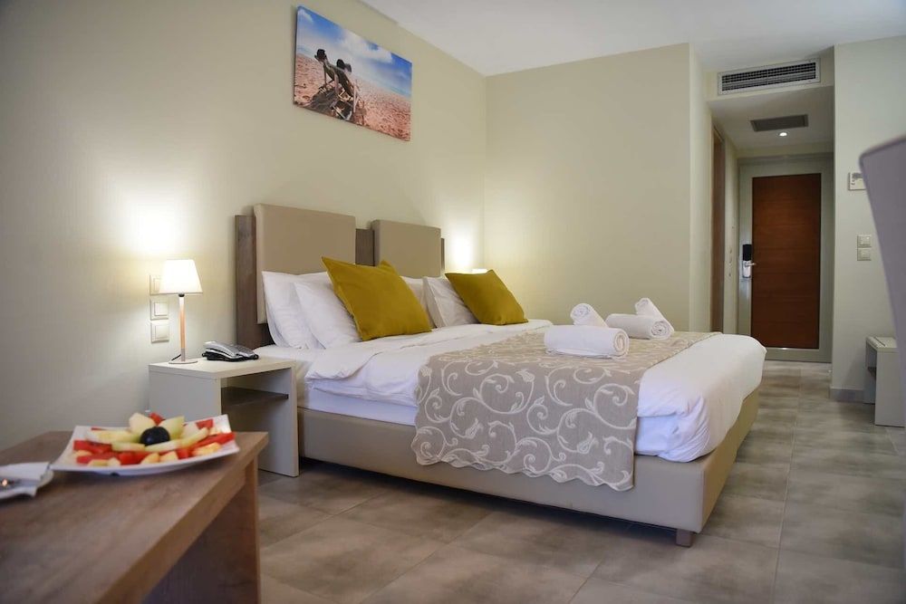 Double Room, Partial Sea View