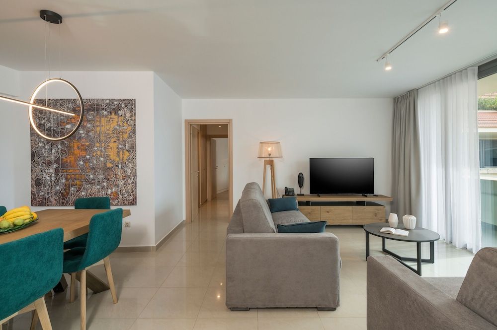 Superior Apartment, 2 Bedrooms