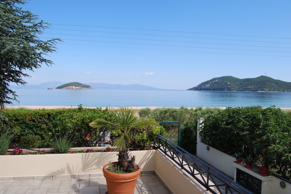 Deluxe Villa, 5 Bedrooms, Beachfront