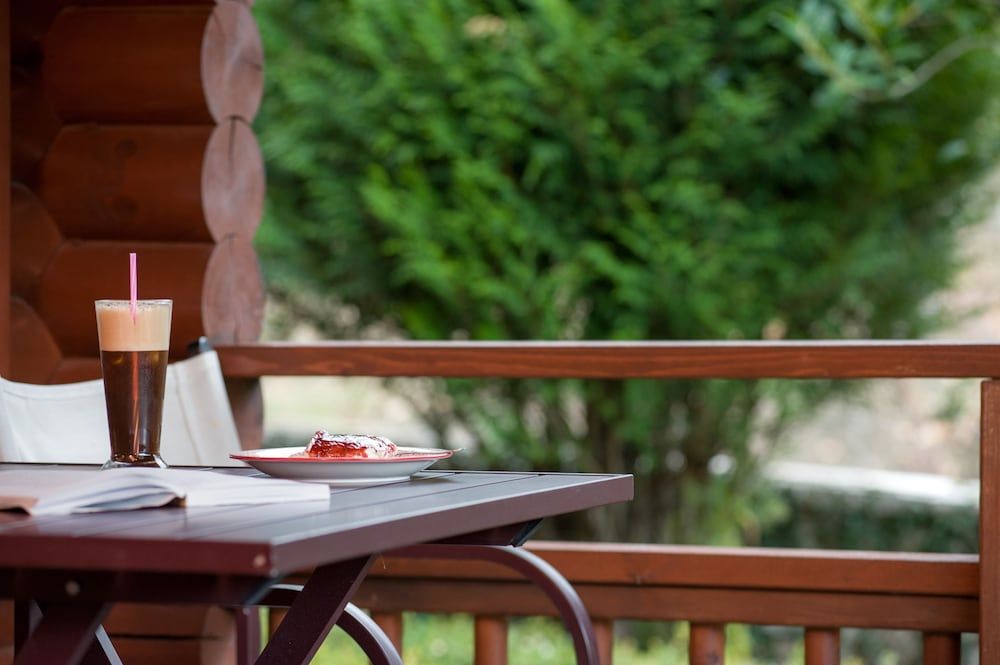 Xenios Chalets Family Quadruple Room, 2 Bedrooms, Terrace, Mountain View 4