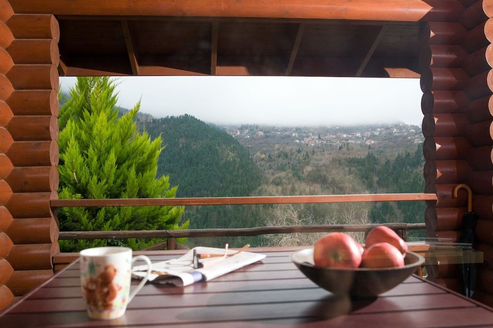 Xenios Chalets Family Quadruple Room, 2 Bedrooms, Terrace, Mountain View 3