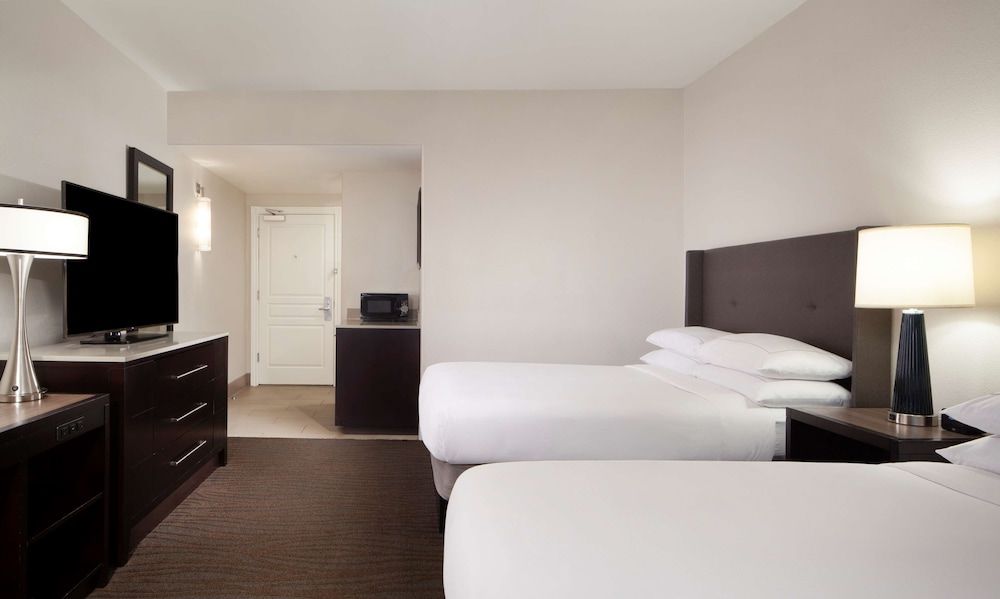 Hilton Santa Cruz/Scotts Valley Room, 2 Queen Beds 3
