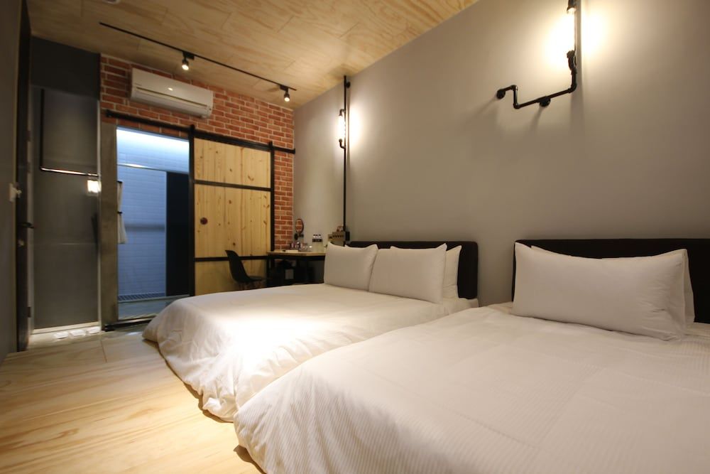 Timing House Standard Triple Room 7