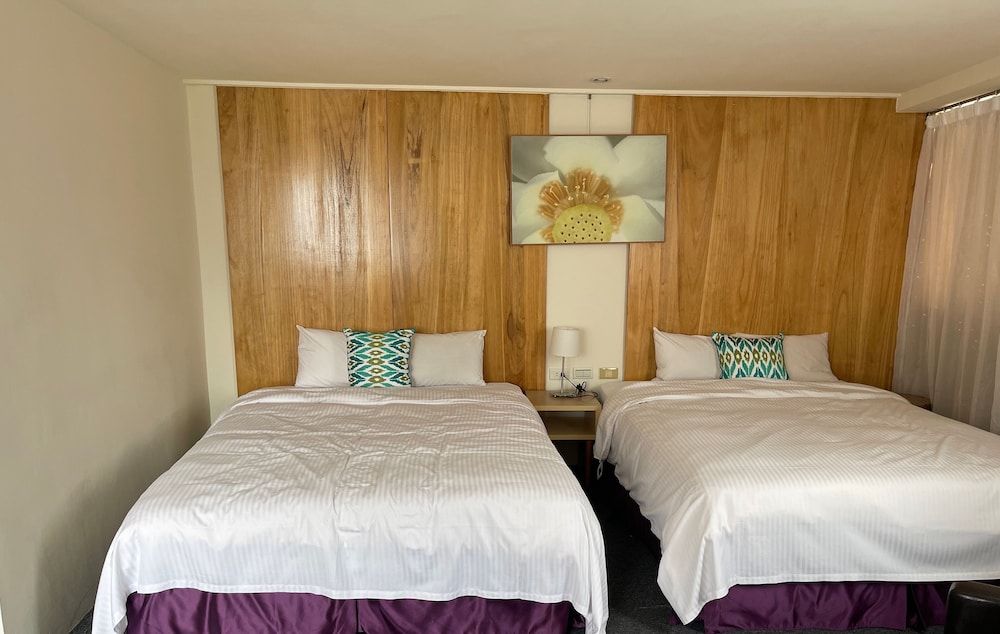Design Quadruple Room