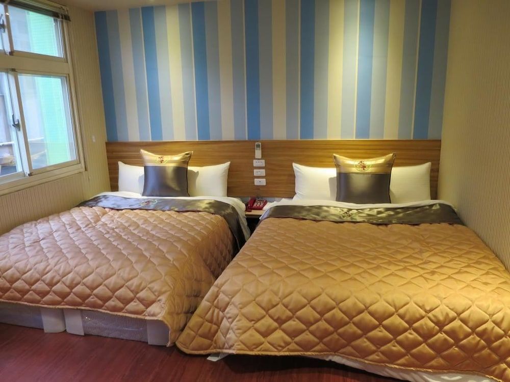 Yung Feng Hotel Standard Quadruple Room, 2 Double Beds 2