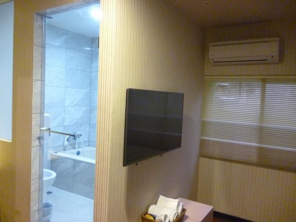 Yung Feng Hotel Standard Double Room, 1 Double Bed 6