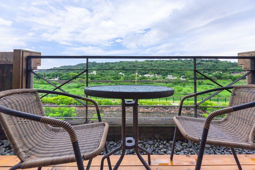 C T House Quadruple Room, Balcony, Mountain View 7