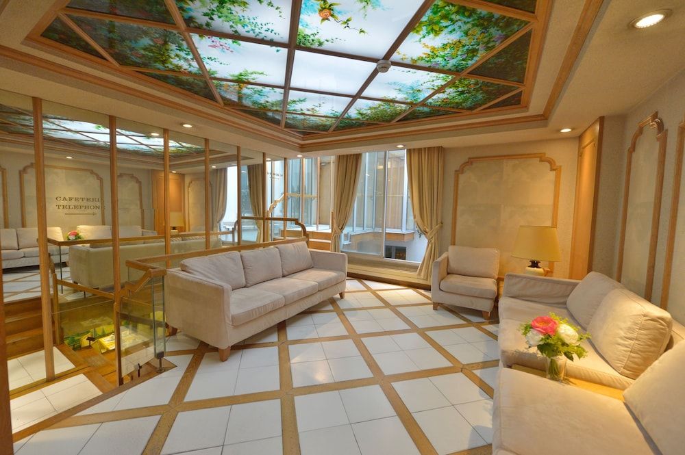 undefined Hotel Renoir*** Paris Montparnasse 10