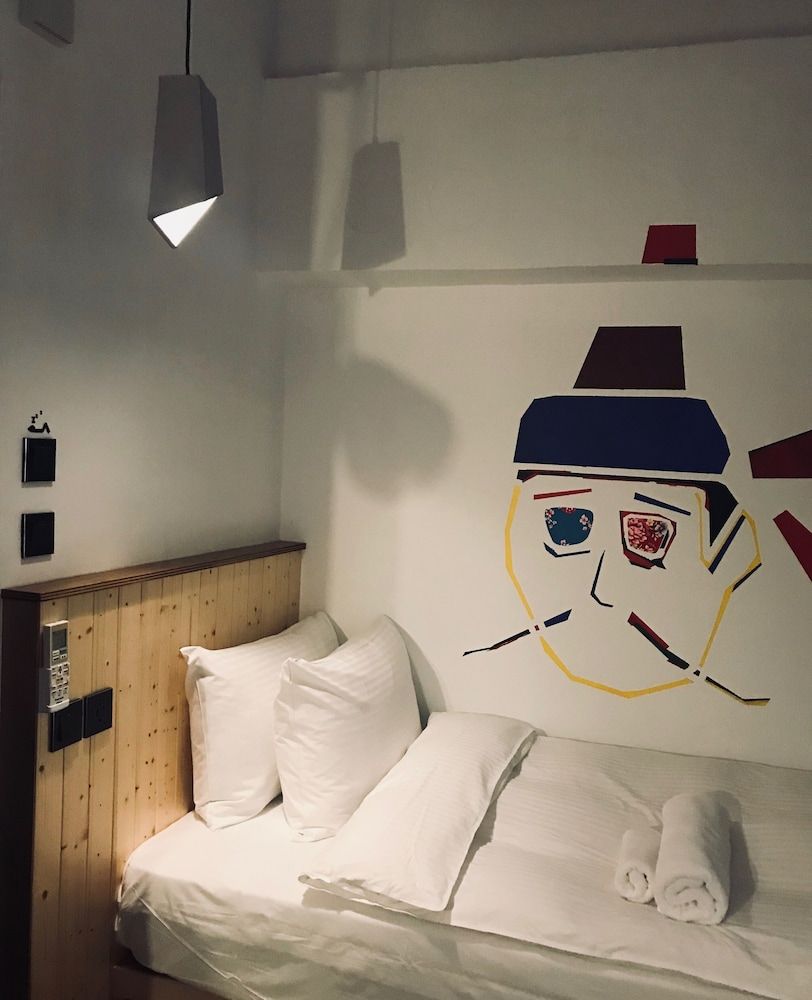 undefined Just Inn - City Hall 2