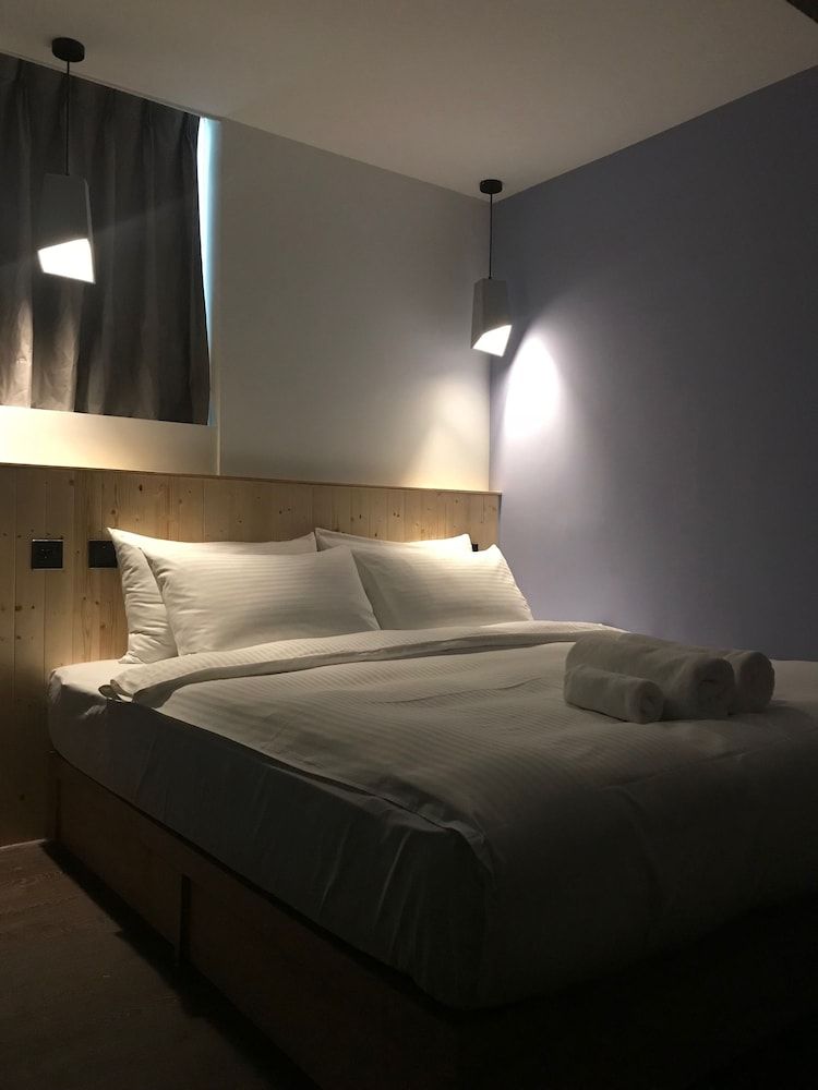 undefined Just Inn - City Hall 7