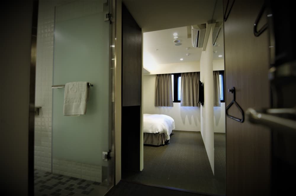 undefined Ours Inn II 6