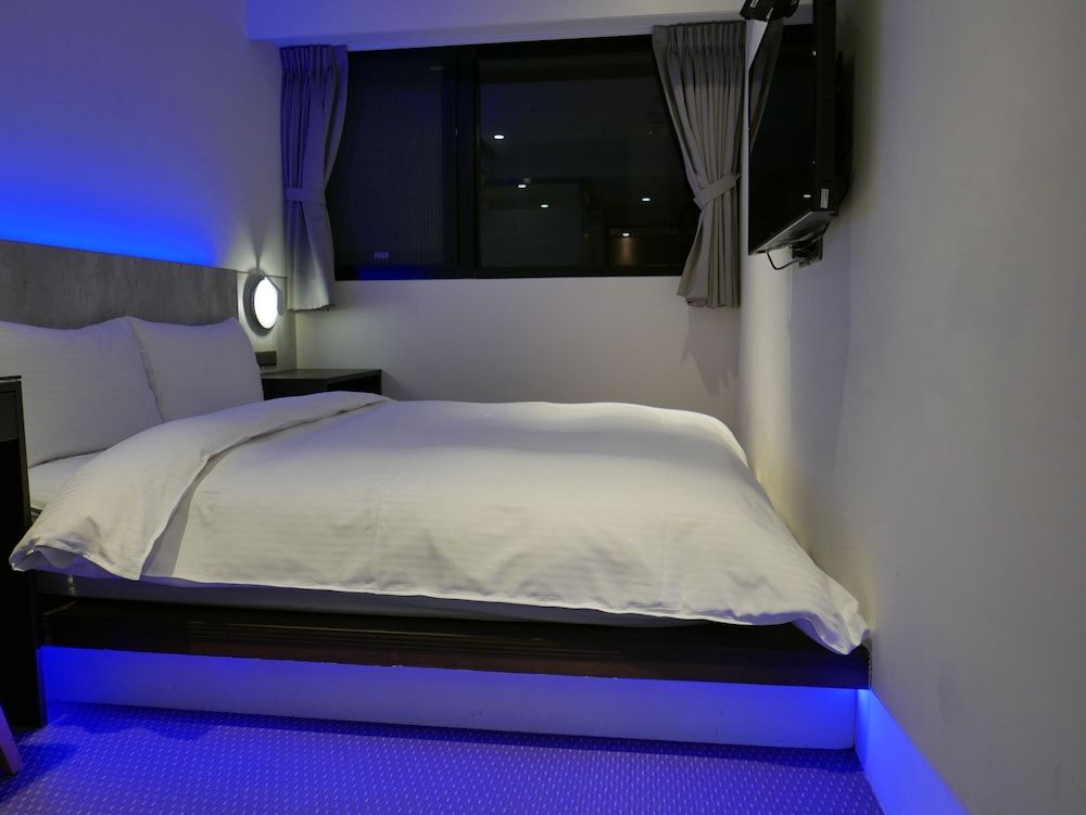 Ours Inn II Deluxe Double Room 7