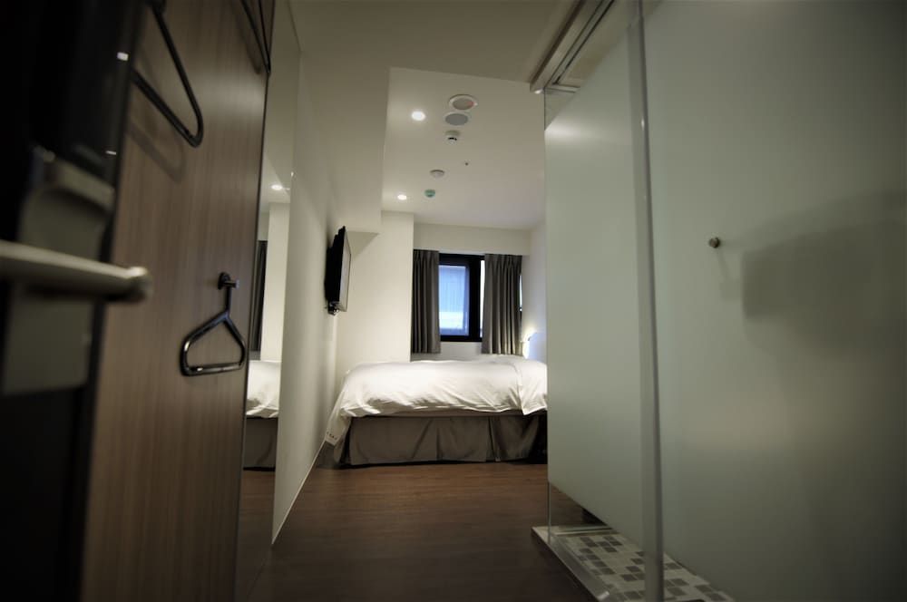 undefined Ours Inn II 5