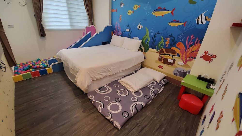 Childrens Theme Room
