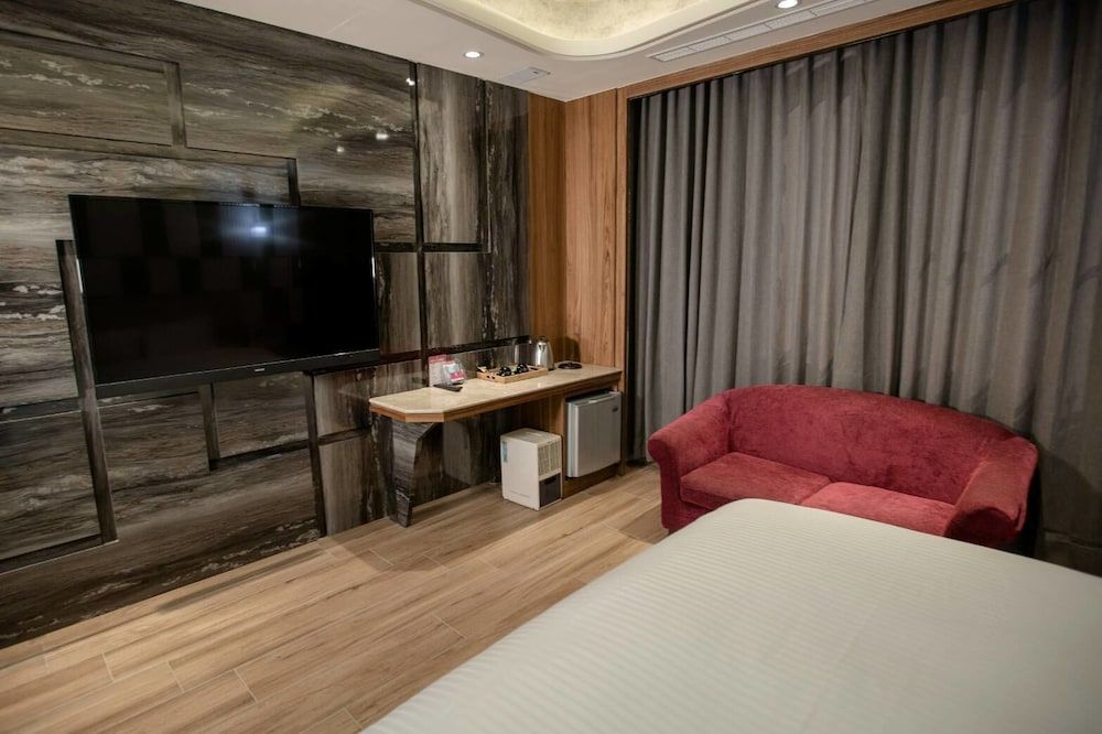 Point Motel Design Double Room, 1 Bedroom, Jetted Tub 11