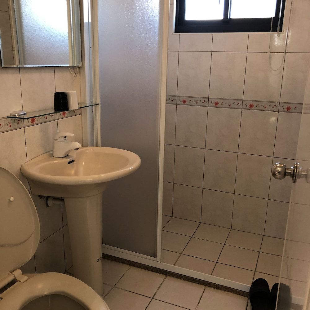 Frank's Hostel Standard Double Room 11