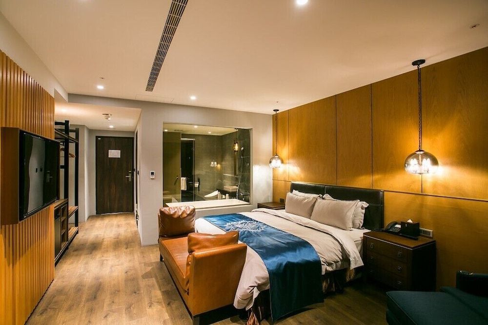 Saint Art Hotel Deluxe Double Room 2