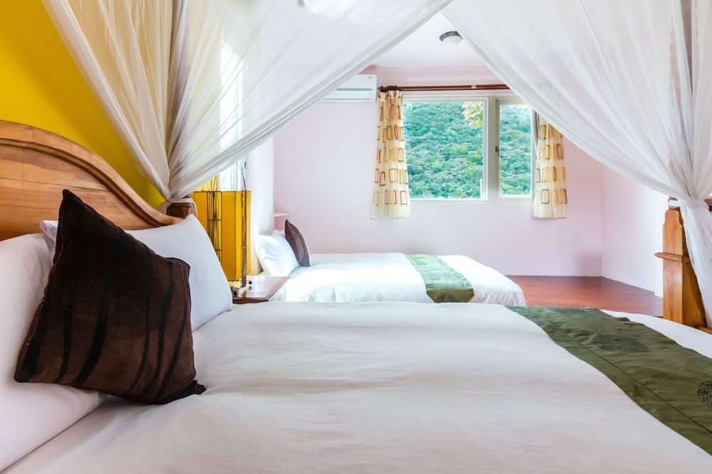 Quadruple Room, Mountain View