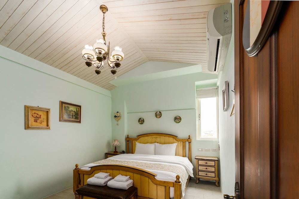 Brulees Done Family Suite, 2 Bedrooms 2