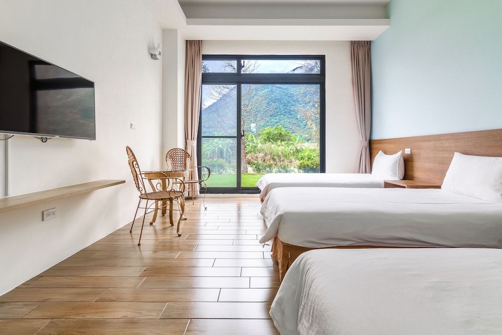 Simple Life B&B Standard Triple Room 2