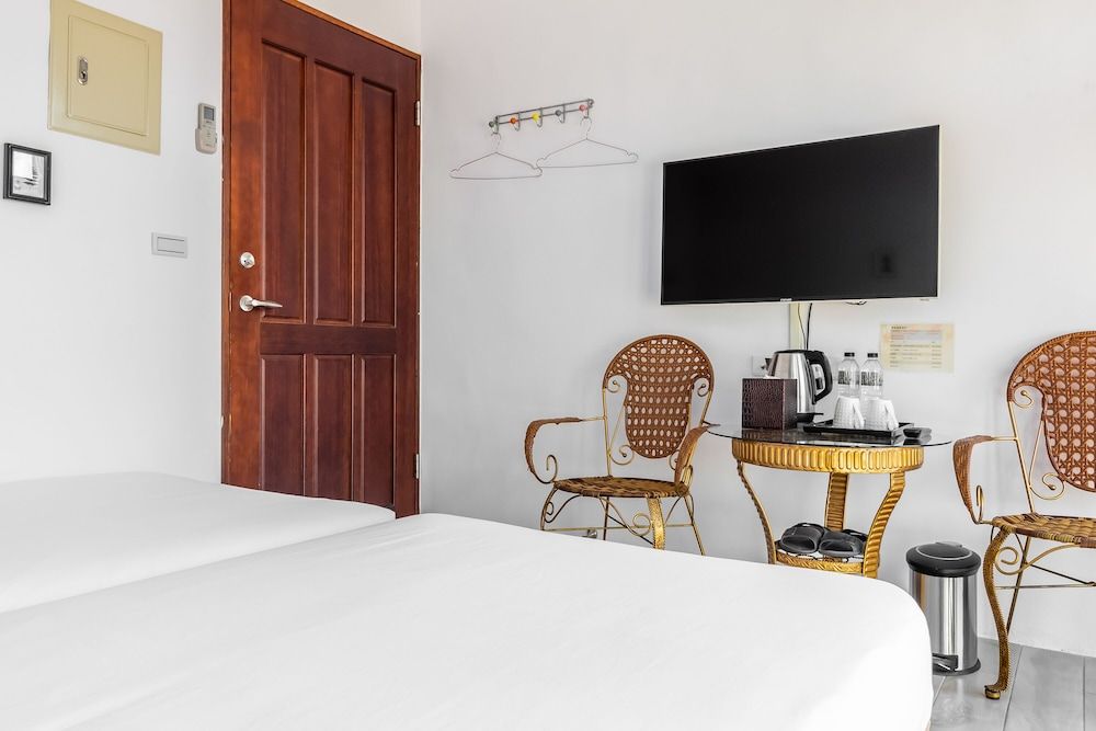 Simple Life B&B Standard Twin Room, Patio