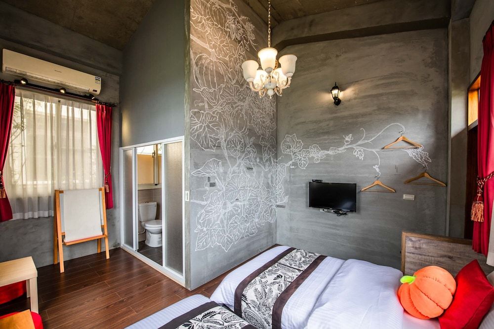 Farmland B&B Senior Twin Room, 2 Twin Beds 3