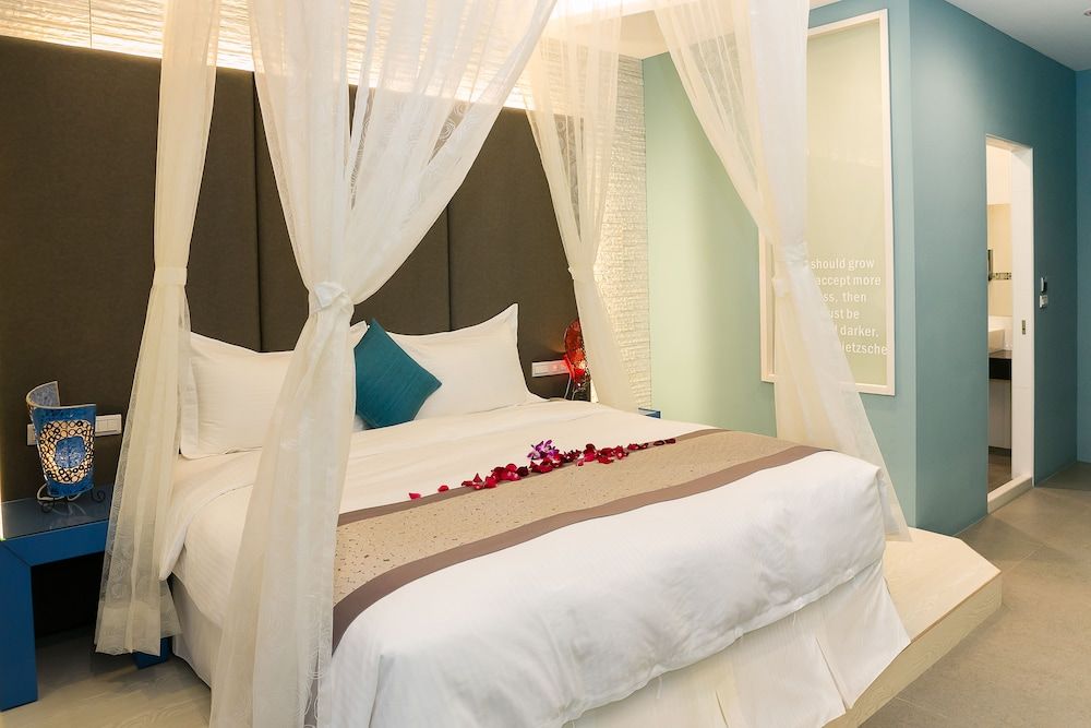 Bai Sha Tan Cottage Deluxe Double Room, 1 King Bed, Balcony 3