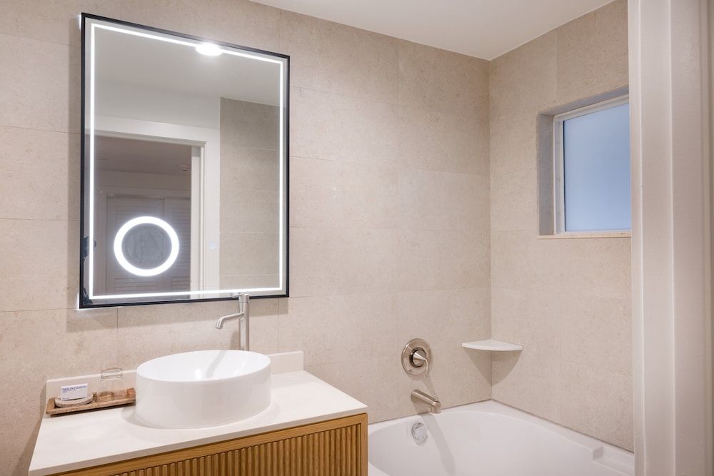 Islander Resort Brand New Partial Ocean View Bungalow 2 Queens 4