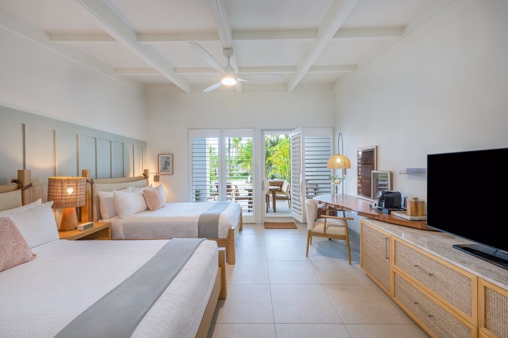 Islander Resort Brand New Partial Ocean View Bungalow 2 Queens