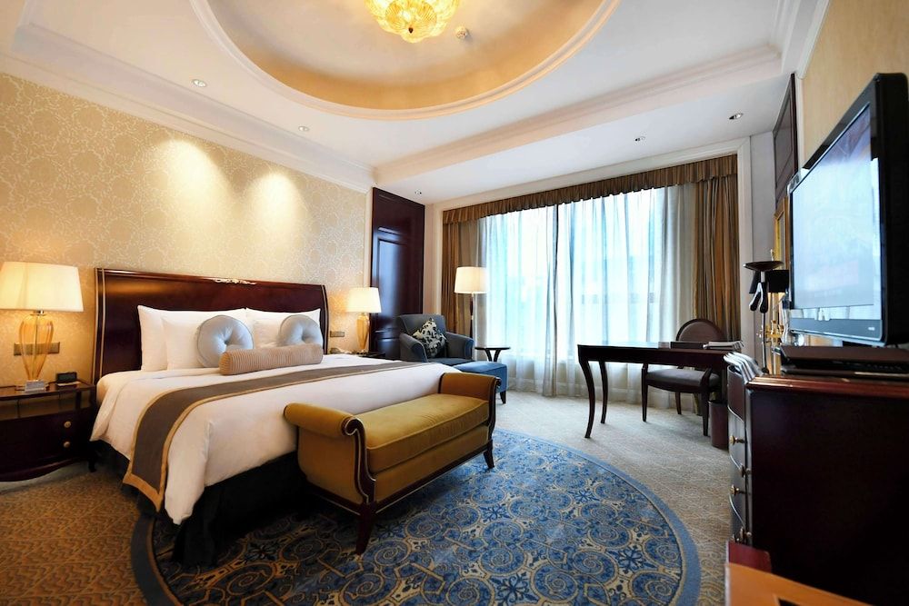 undefined Grand Central Hotel Shanghai 2