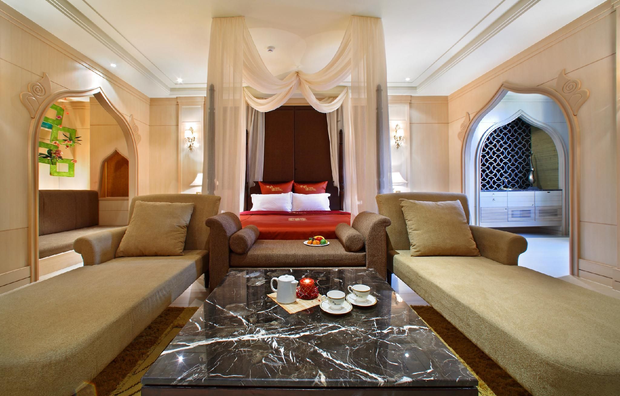 Deluxe Double Room with Bathtub
