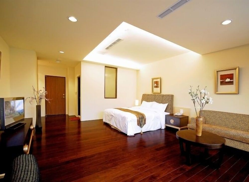 Sun Moon Lake Karuizawa Villa B&B Superior Double Room 5