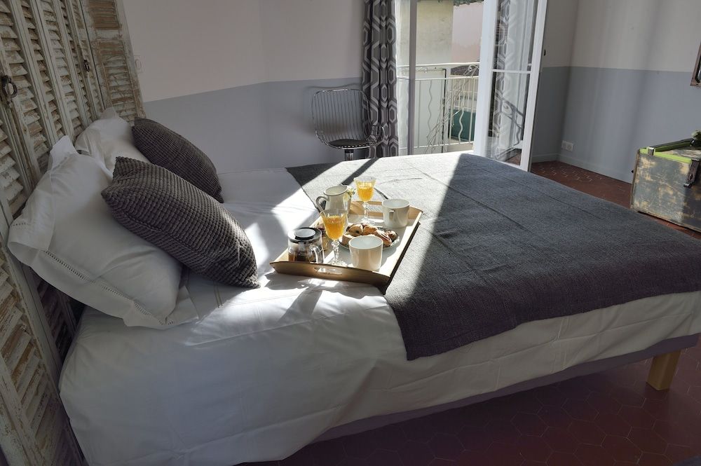 Villa du roc fleuri Triple Room, Terrace 2